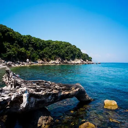 Отель Bebis Коккино-Неро