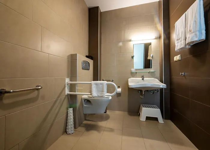 Bebis Kókkinon Nerón